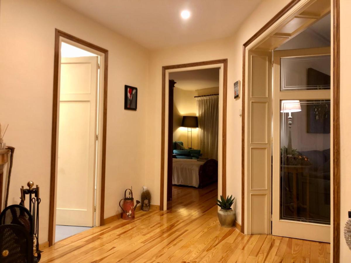 Maison Biscuit. Apartament A La Placa De La Vila Кампродон Экстерьер фото